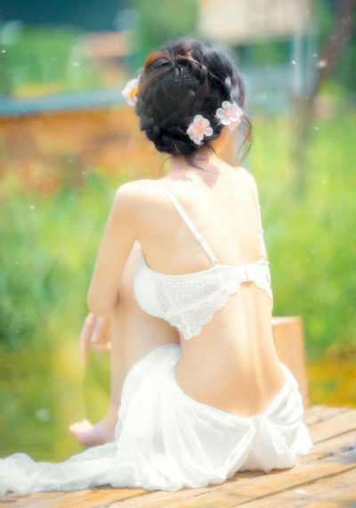 年轻的嫂子三