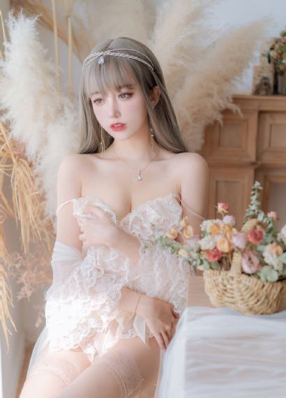 《亲爱的戎装》电视剧